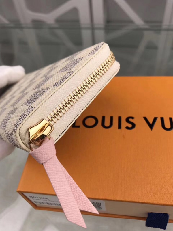 l0*is V*t0n clemence wallet