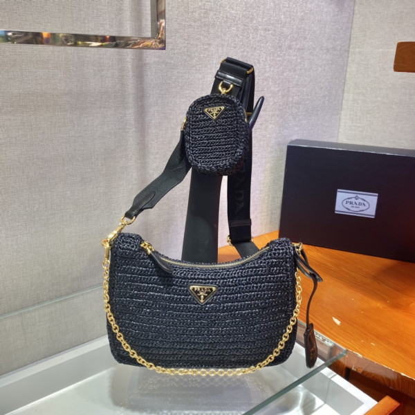 Pra*a re-edition 2005 raffia bag