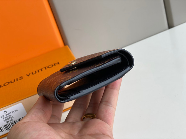 l0*is V*t0n zoÉ wallet