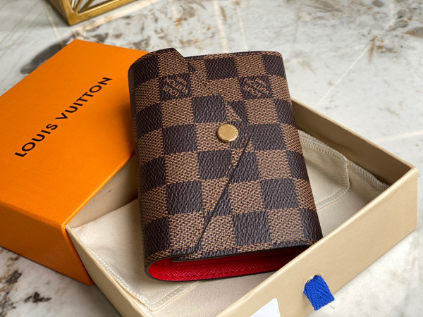 l0*is V*t0n victorine wallet