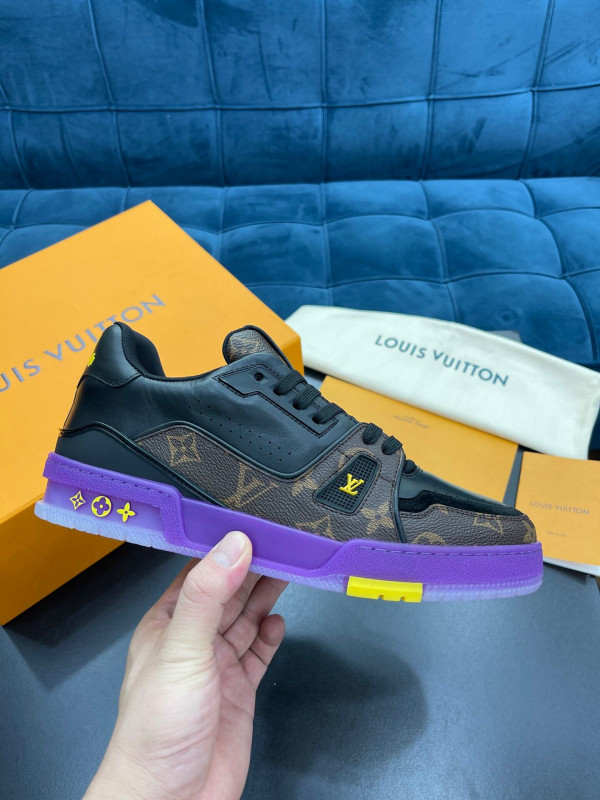 l0*is V*t0n trainer sneaker