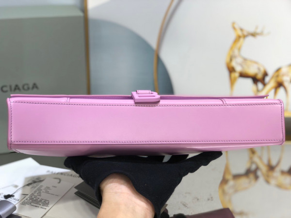Ba*len*cia*ga  hourglass stretched top handle bag