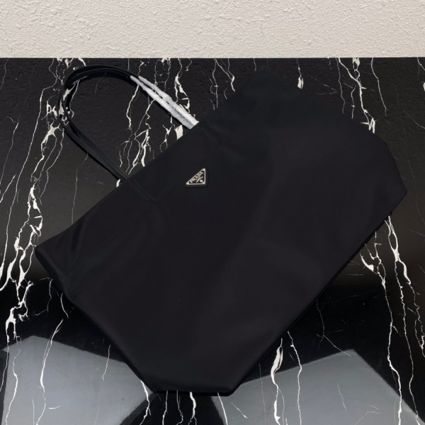 Pra*a re-nylon and saffiano leather tote bag