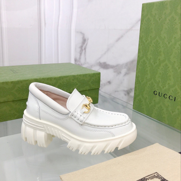 G*u*i loafer with horsebit