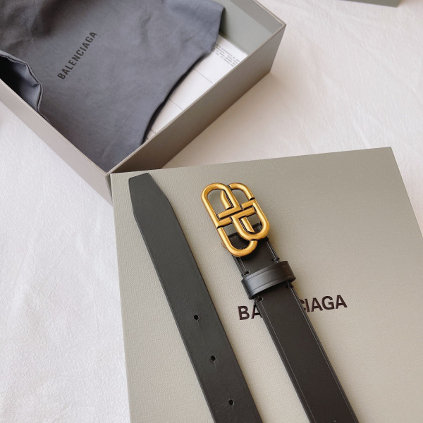 Ba*len*cia*ga belt
