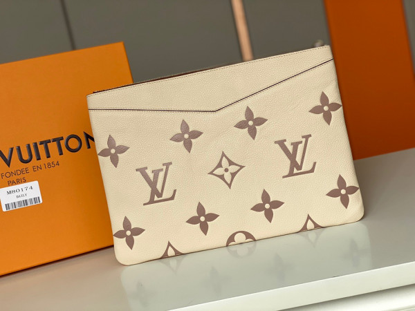 l0*is V*t0n daily pouch