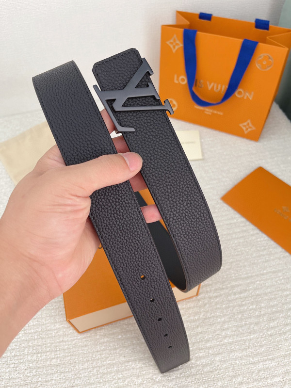 l0*is V*t0n belt