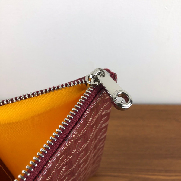 Go*ard senat pouch