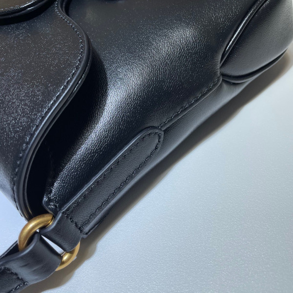G*u*i small messenger bag with double g
