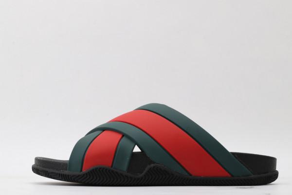 G*u*i rubber slide sandal with web