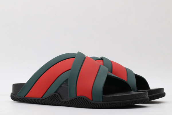G*u*i rubber slide sandal with web
