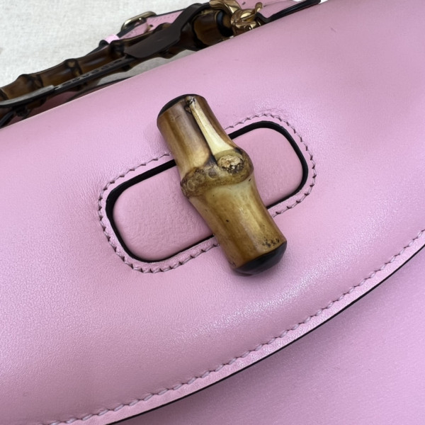 G*u*i small top handle bag with bamboo