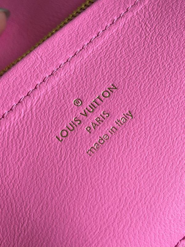 l0*is V*t0n pochette coussin