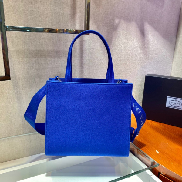 Pra*a tote bag