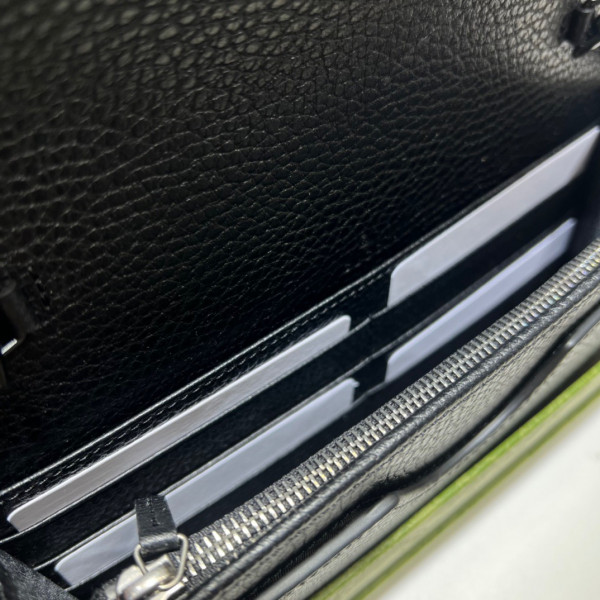 G*u*i gg marmont chain wallet