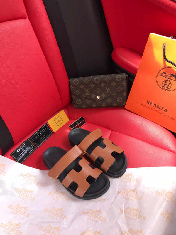 H**mes sandal