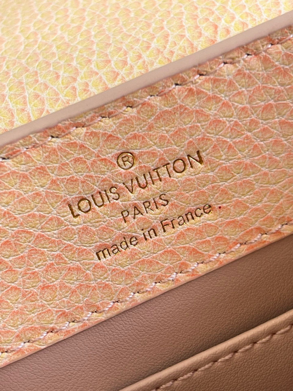 l0*is V*t0n capucines mini
