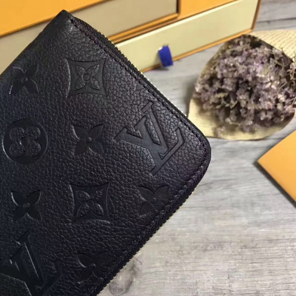 l0*is V*t0n zippy wallet