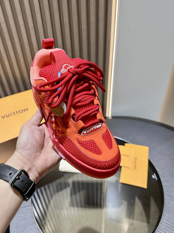 l0*is V*t0n sneakers