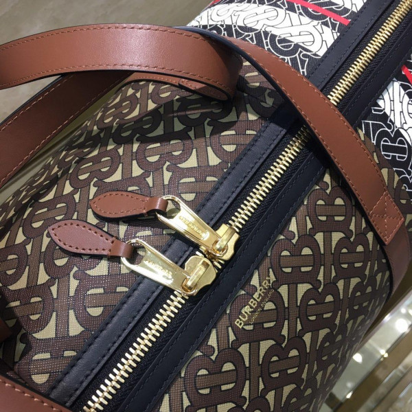 B**rry barrel bag