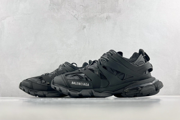 Ba*len*cia*ga runner sneaker