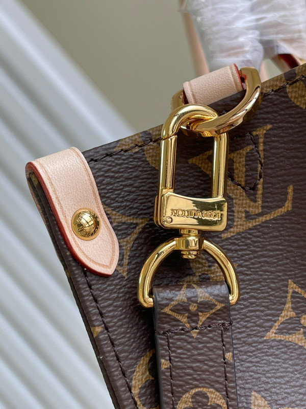 l0*is V*t0n petit sac plat