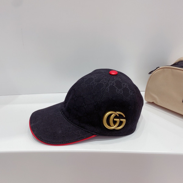 G*u*i hat