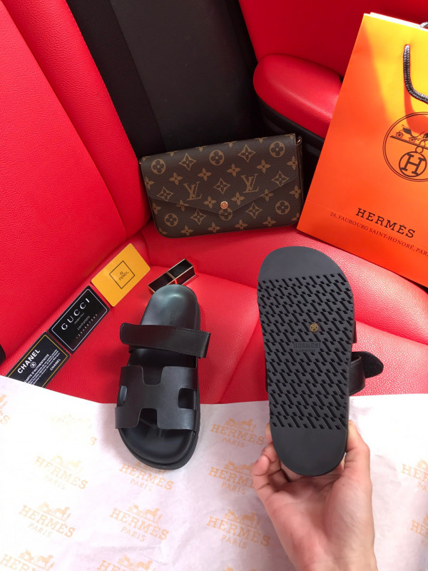 H**mes sandal