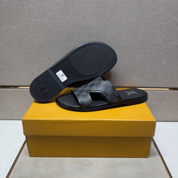 l0*is V*t0n sandals