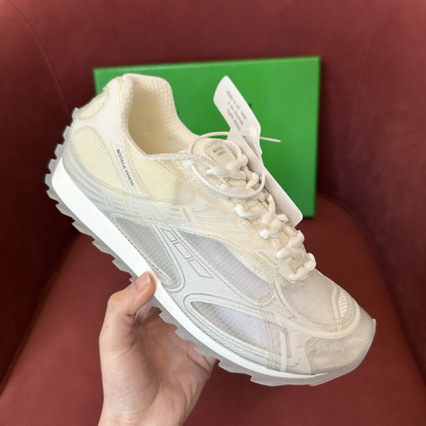bo*te*ga Ve*ne*ta sneakers