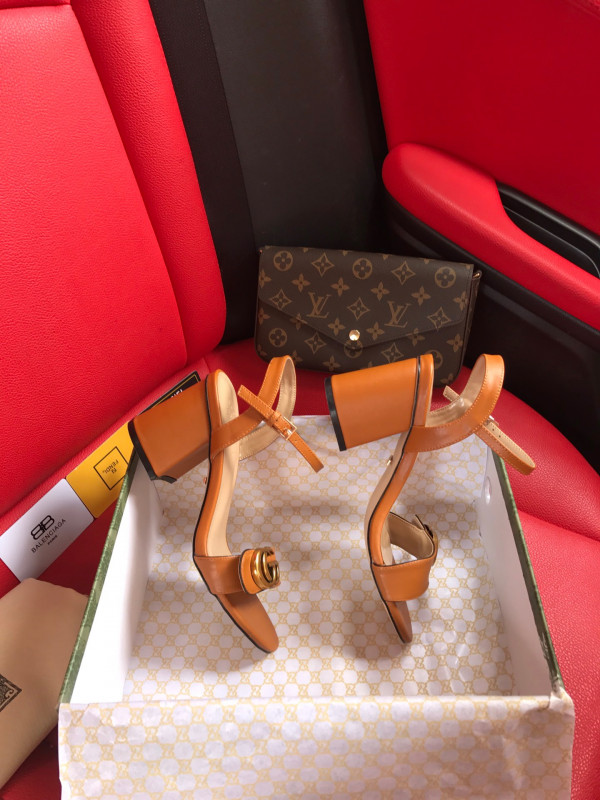 G*u*i leather mid-heel sandal
