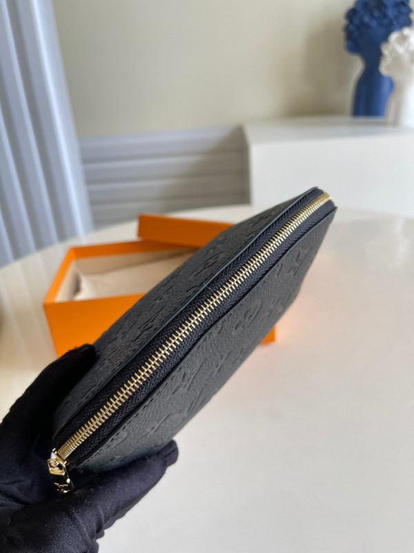 l0*is V*t0n cosmetic pouch pm-19*12*6cm