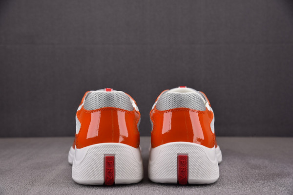 Pra*a sneaker