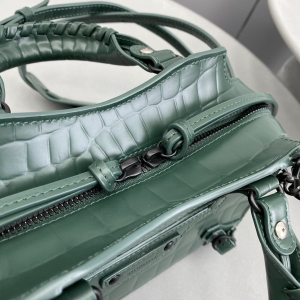 Ba*len*cia*ga neo classic mini top handle bag