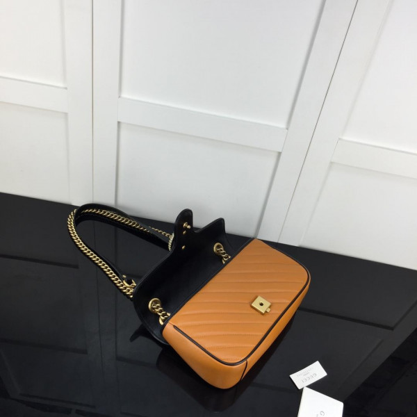 G*u*i gg marmont 26cm