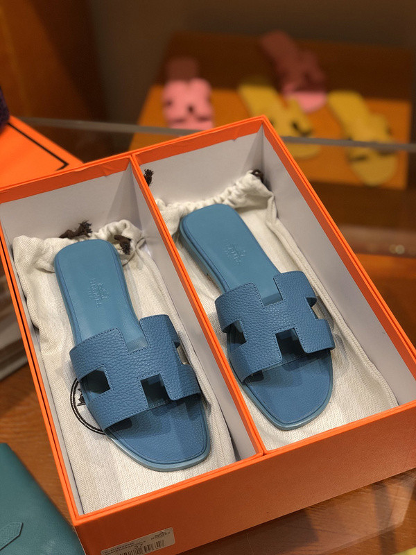 H**mes sandal