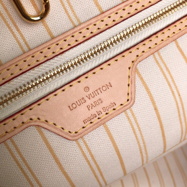 l0*is V*t0n neverfull gm