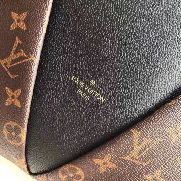 l0*is V*t0n v tote mm