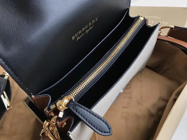B**rry the buckle