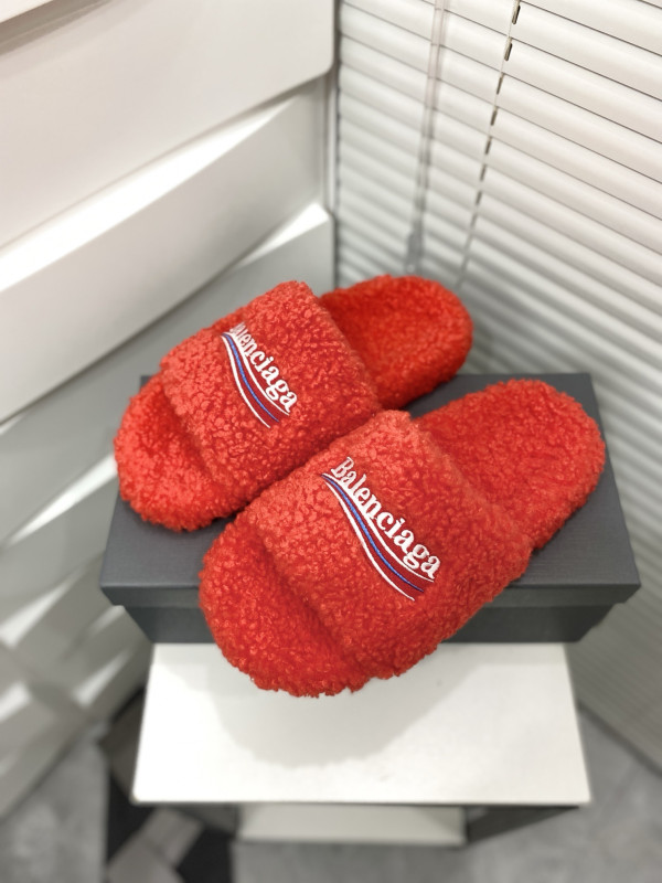 Ba*len*cia*ga sandals