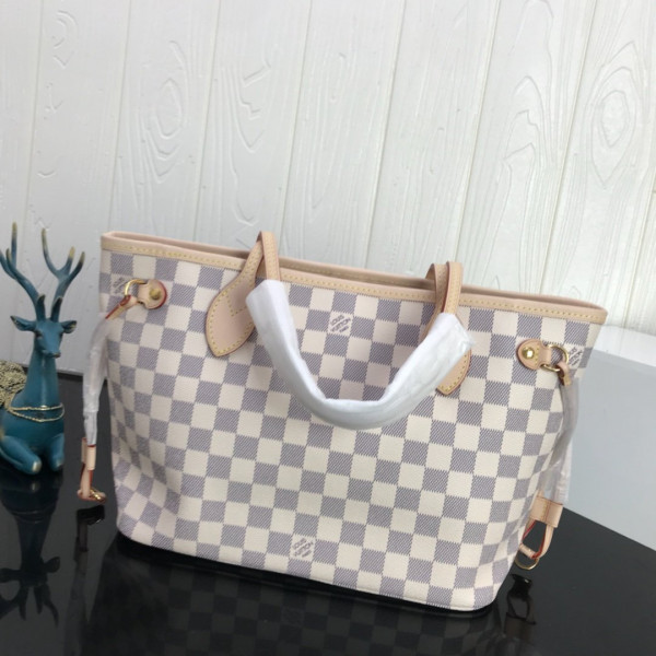 l0*is V*t0n neverfull pm
