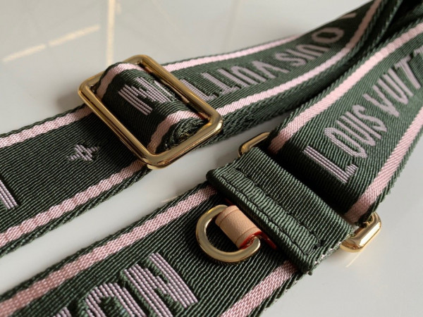 l0*is V*t0n strap