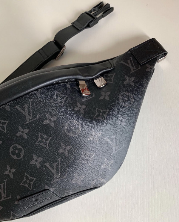 l0*is V*t0n discovery bumbag