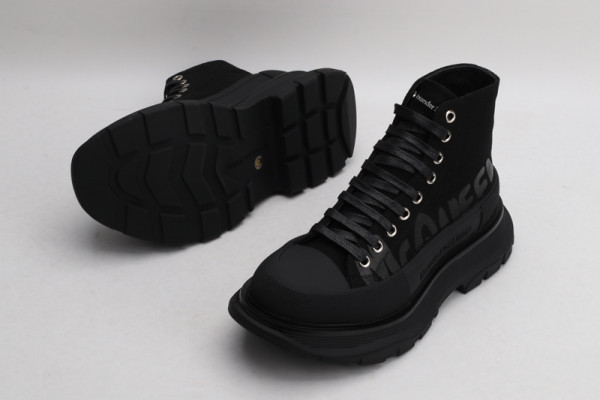 ale*d*r M*Q*en tread slick boot