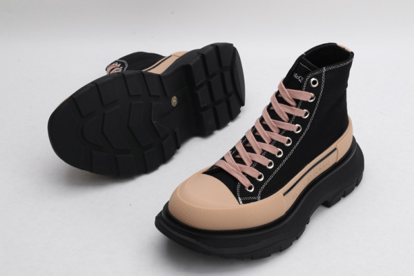ale*d*r M*Q*en tread slick boot