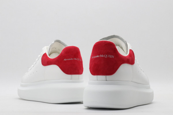 ale*d*r M*Q*en oversized sneaker