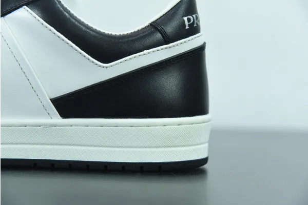 Pra*a  sneakers