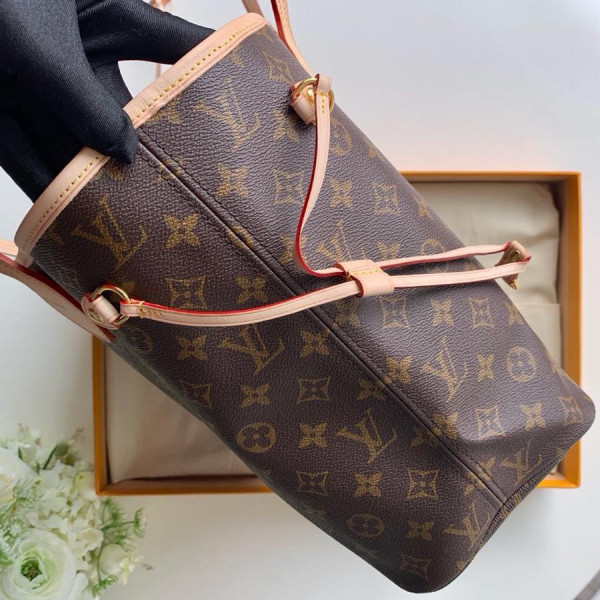 l0*is V*t0n neverfull mm