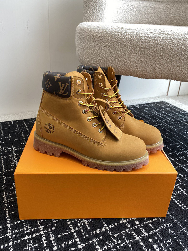 l0*is V*t0n boots