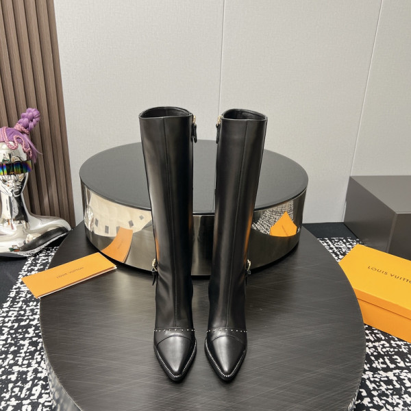 l0*is V*t0n boots